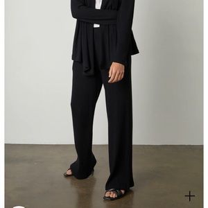 NWT Velvet by Graham & Spencer Astrid Pants XS